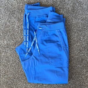 Pair MEDCOUTURE Ceil Blue Jogger Scrub Pants Brand New Size Medium